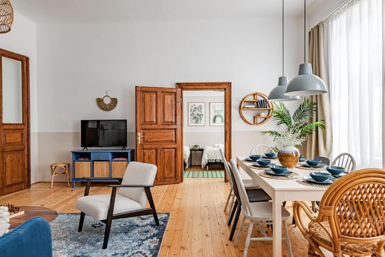 Blue Peace Downtown Apartment Budapest Ngoại thất bức ảnh