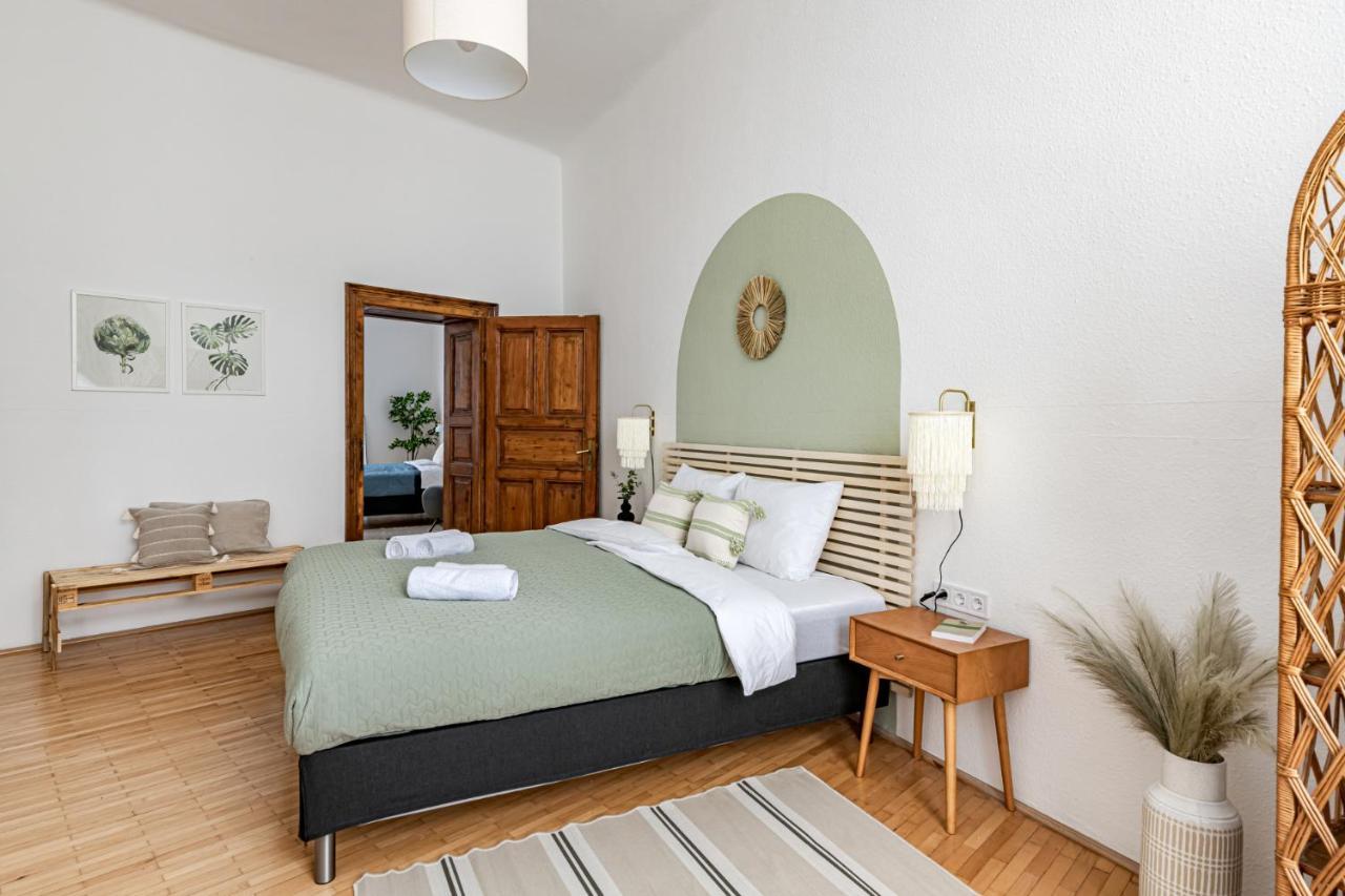 Blue Peace Downtown Apartment Budapest Ngoại thất bức ảnh