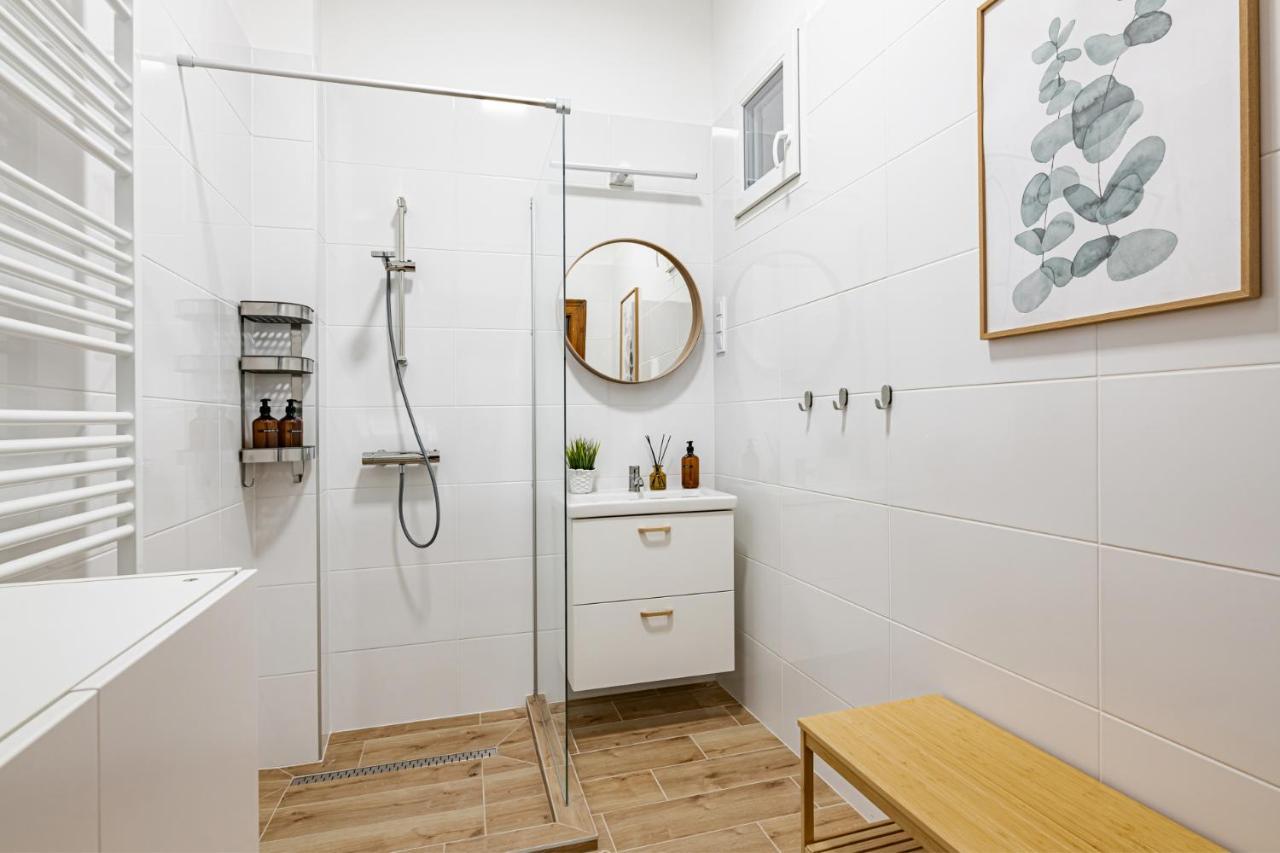 Blue Peace Downtown Apartment Budapest Ngoại thất bức ảnh