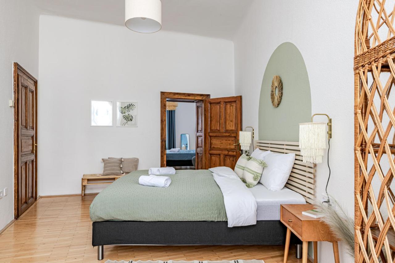Blue Peace Downtown Apartment Budapest Ngoại thất bức ảnh