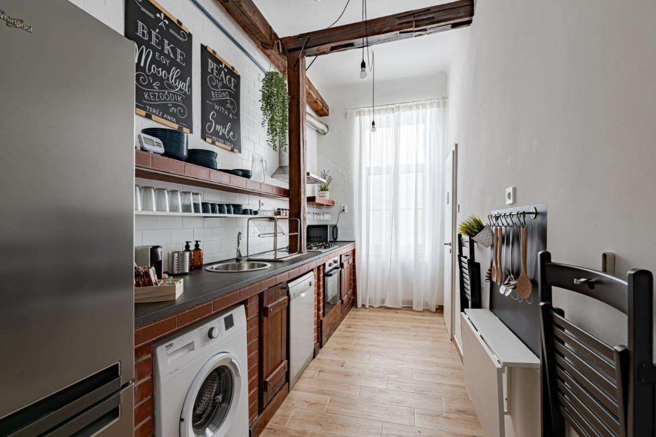 Blue Peace Downtown Apartment Budapest Ngoại thất bức ảnh